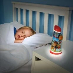 PAT PATROUILLE Lampe Torche Et Veilleuse 2-en-1 GoGlow -Magasin De Produits Pour Bébés pat patrouille lampe torche et veilleuse 2 en 1 go 8de4