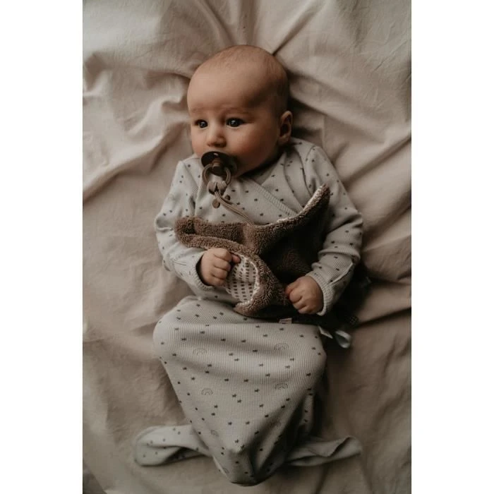 Snoozebaby Organisch Knuffeldoekje Warm Brown - 25x25 Cm 5 Snoozebaby Organisch Knuffeldoekje Warm Brown - 25x25 Cm – Image 3