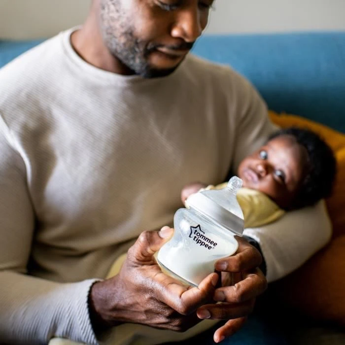 TOMMEE TIPPEE Tétines De Biberon Closer To Nature, Débit Rapide, 6 Mois+, X6 5 TOMMEE TIPPEE Tétines De Biberon Closer To Nature, Débit Rapide, 6 Mois+, X6 – Image 3