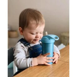 Twistshake Lot De Vaisselle - Bébé - 5 Pcs - 1x Set De Table - 1x Assiette - 2x Bavoir - 1x Gobelet -Plats De Sevrage - 6m+ - Bleu -Magasin De Produits Pour Bébés twistshake lot de vaisselle bebe 5 pcs 1x se cdb5